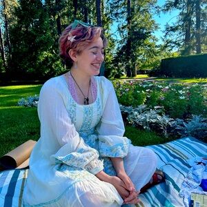 Meet your Posher, Rona